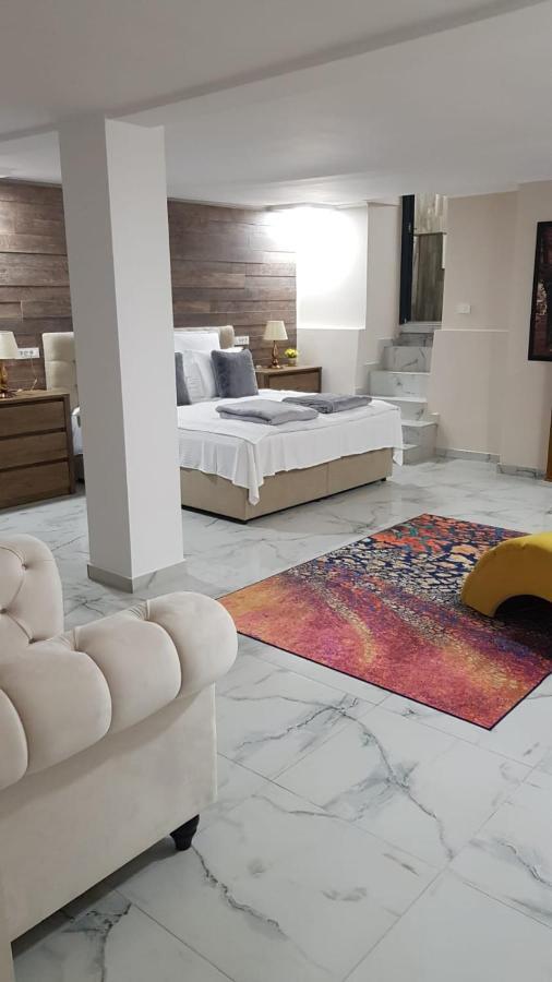 Mini Pool Rooms - Ultracentral - Piscina Cu Hidromasaj ออราแด ภายนอก รูปภาพ